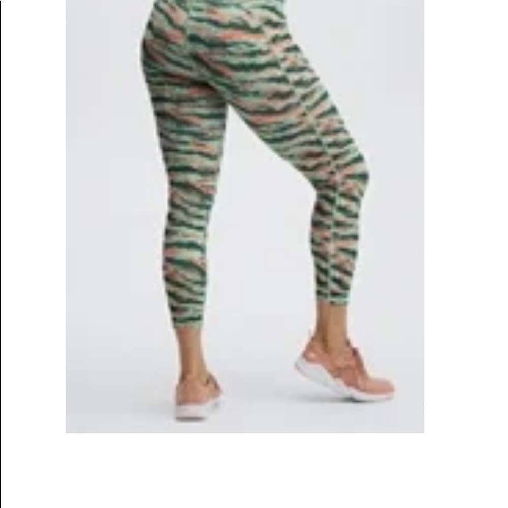 Brand new leggings